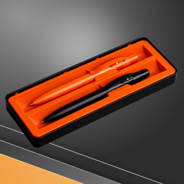 Наборы и футляры